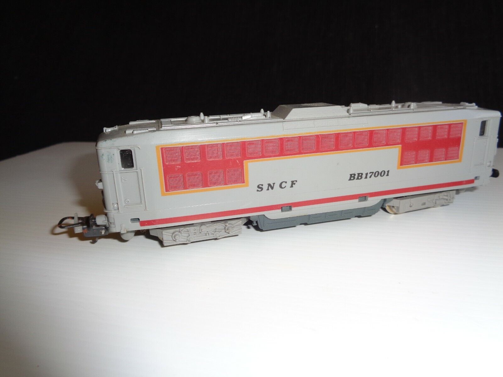 Ho Scale Locomotive Diesel Sncf Bb17001 - Quality Pre Owned