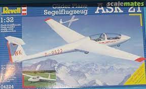 Revell Glider Plane ASK 21 1:32 Scale Plastic Model Kit 04224 (Aircraft)