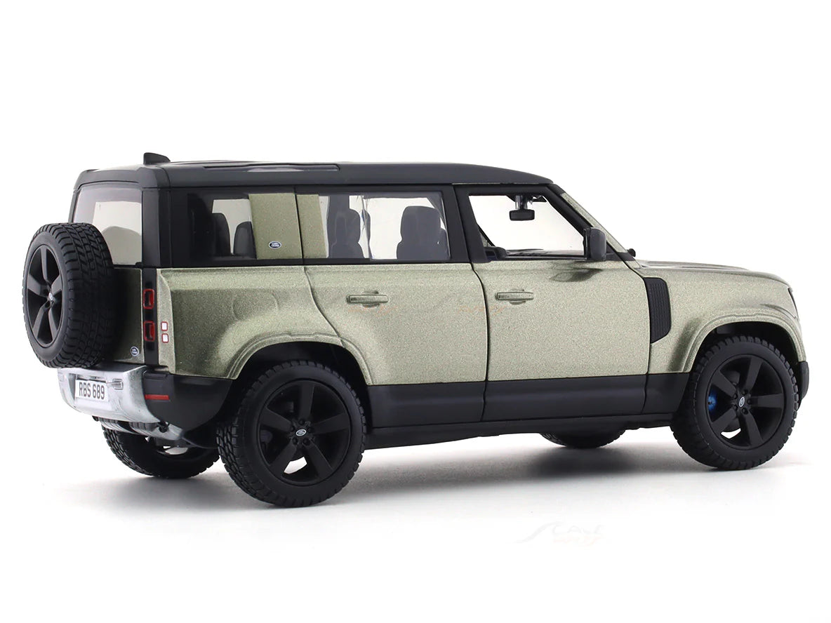 BBURAGO - 1/24 SCALE MODEL LAND ROVER DEFENDER 110 REPLICA MINIATURE SUV 2022 (GREEN) 18-91101GR