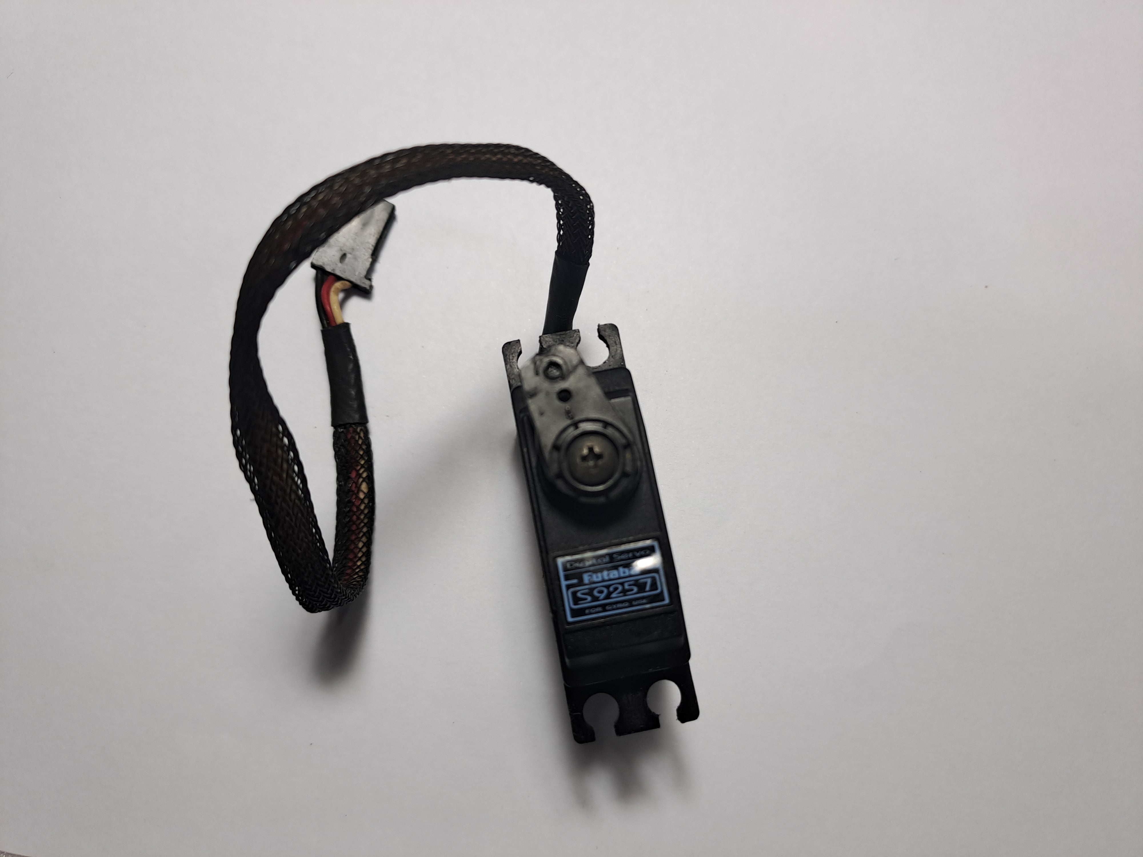 FUTUBA S9257 SERVO MOTOR PRE-OWNED