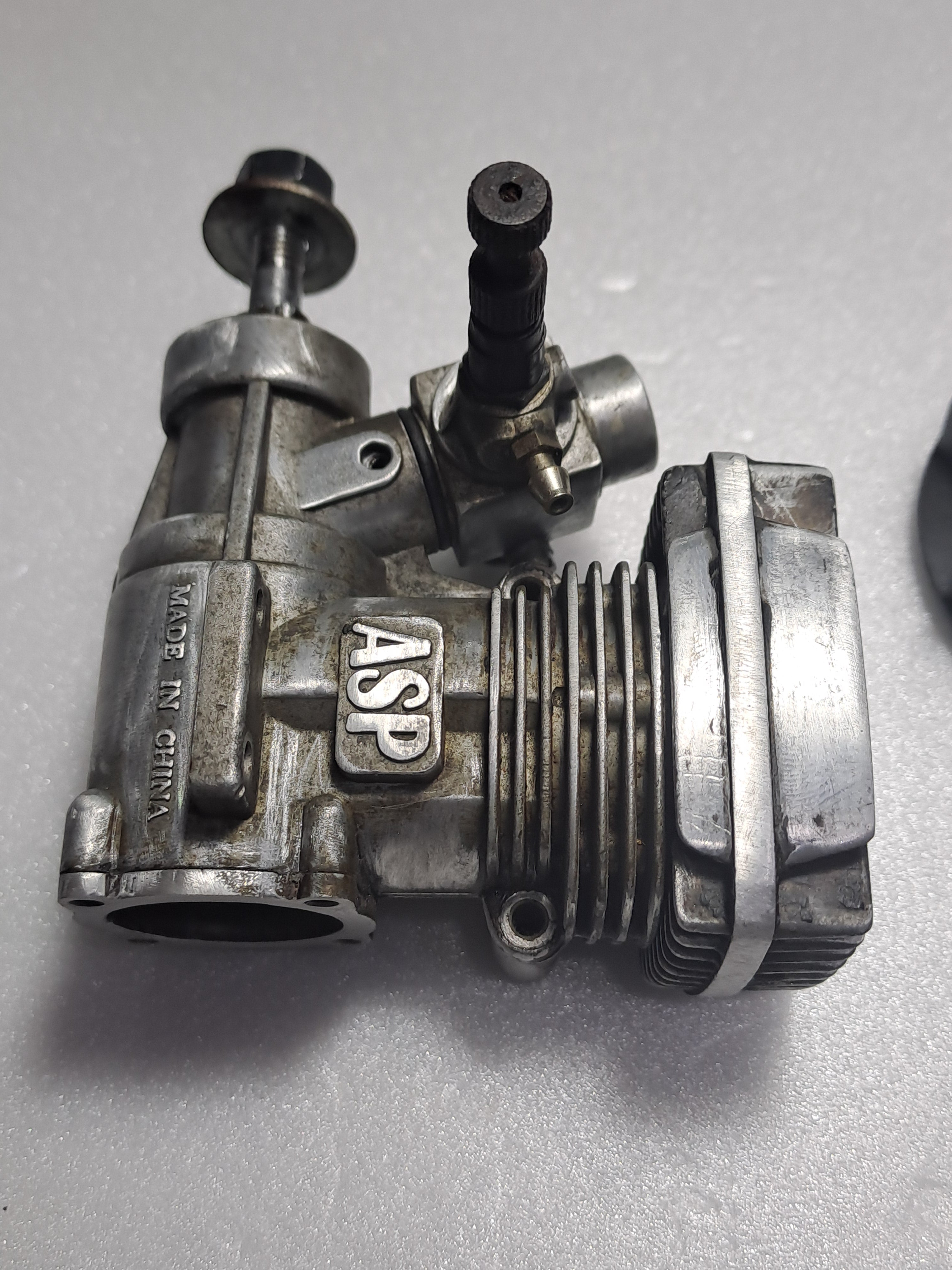 550 SIZE HELI ASP 36 ENGINE WITH COOLING FAN AND CLUTCH ASSEMBLY PRE-OWNED