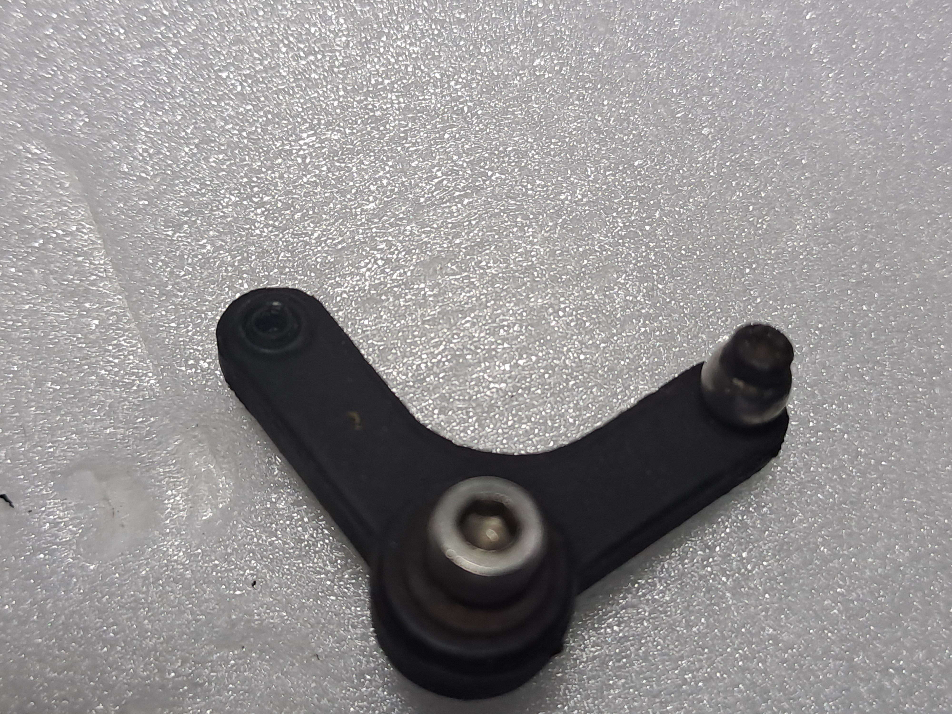 550 SIZE HELI TAIL PITCH SLIDER ARM PRE-OWNED