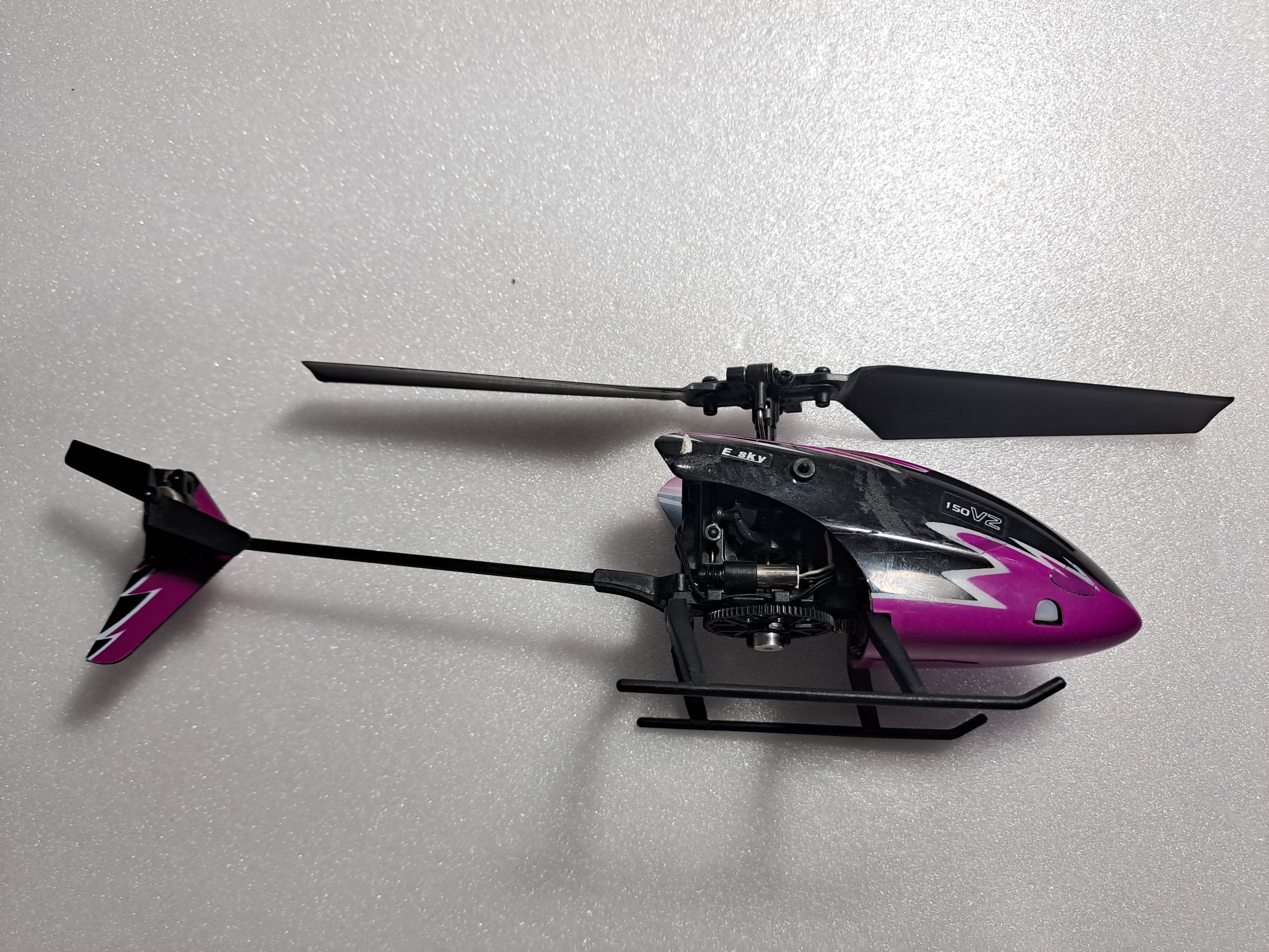E SKY 150X V2 RC HELICOPTER WITHOUT REMOTE AND BATTERY (BNF) PRE OWNED QUALITY