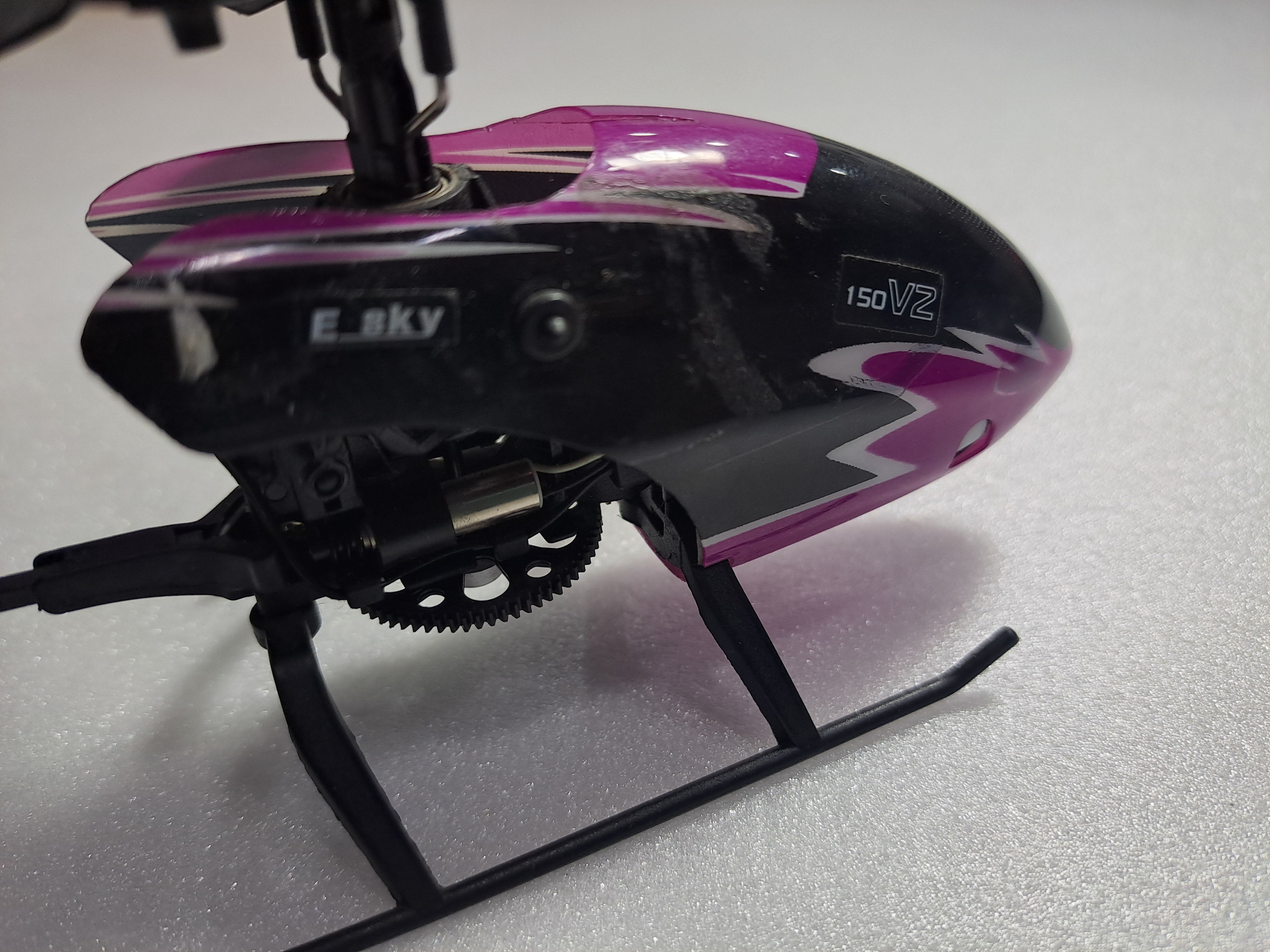 E SKY 150X V2 RC HELICOPTER WITHOUT REMOTE AND BATTERY (BNF) PRE OWNED QUALITY