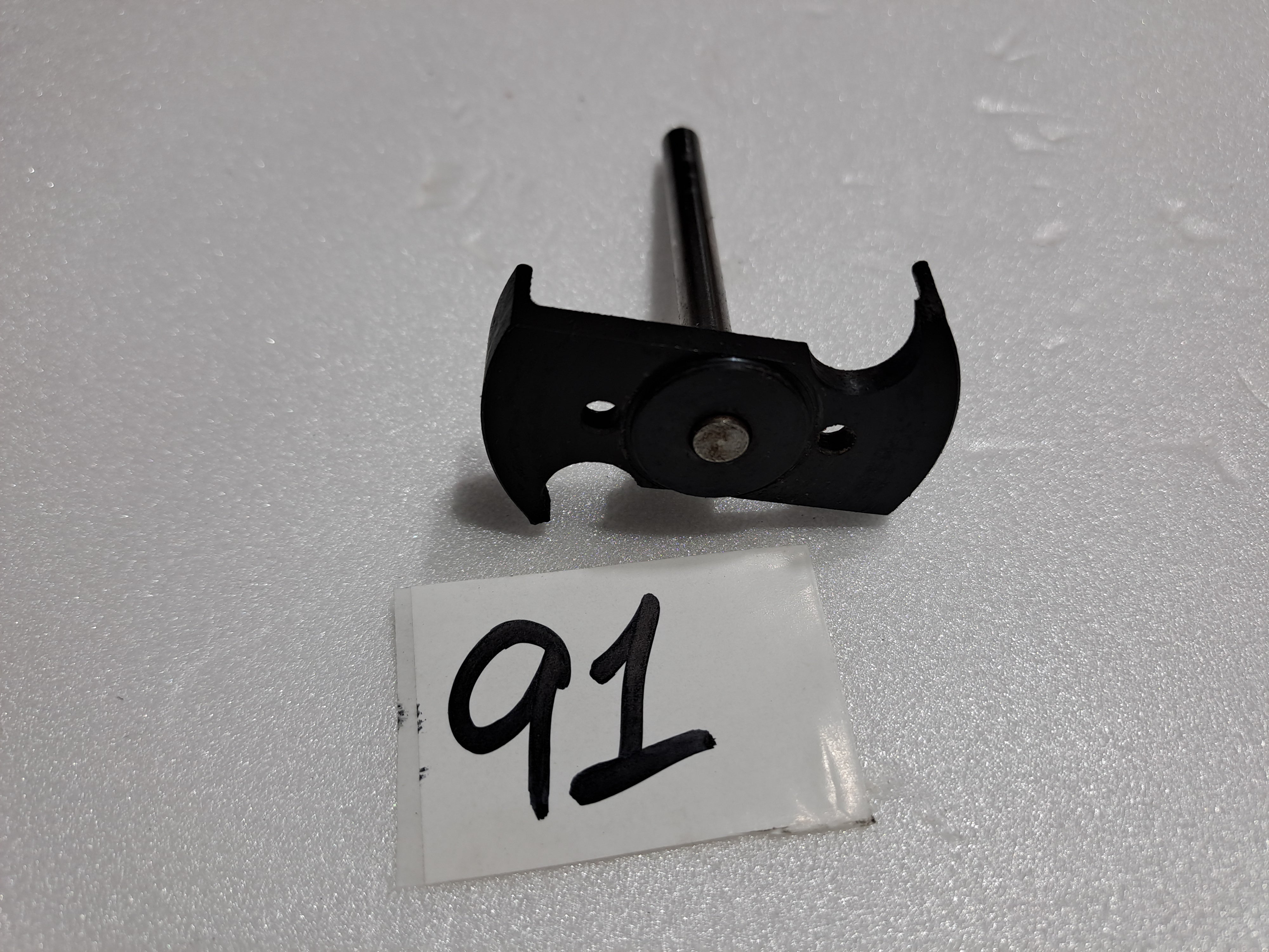 HIROBO SDX SWM CLUTCH SHOE WITH SHAFT PART NO.-O412-119 (DAMAGED )PRE OWNED QUALITY