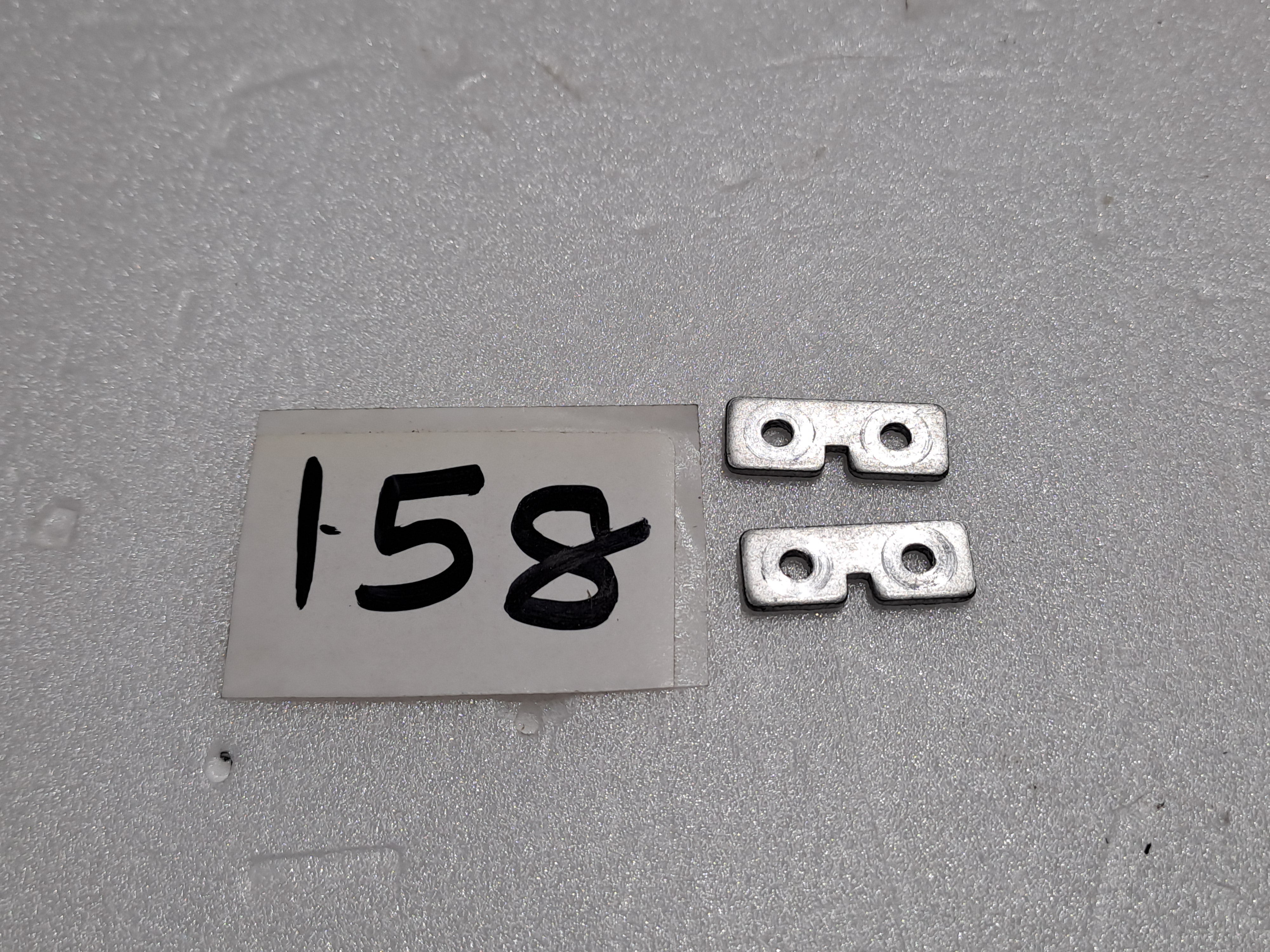 STANDARD SERVO MOUNT PLATE ALUMINUM (PACK OF 2 )PRE OWNED QUALITY