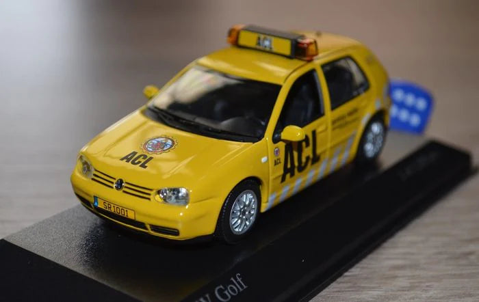 Minichamps Volkwagen Golf Yellow 1/43