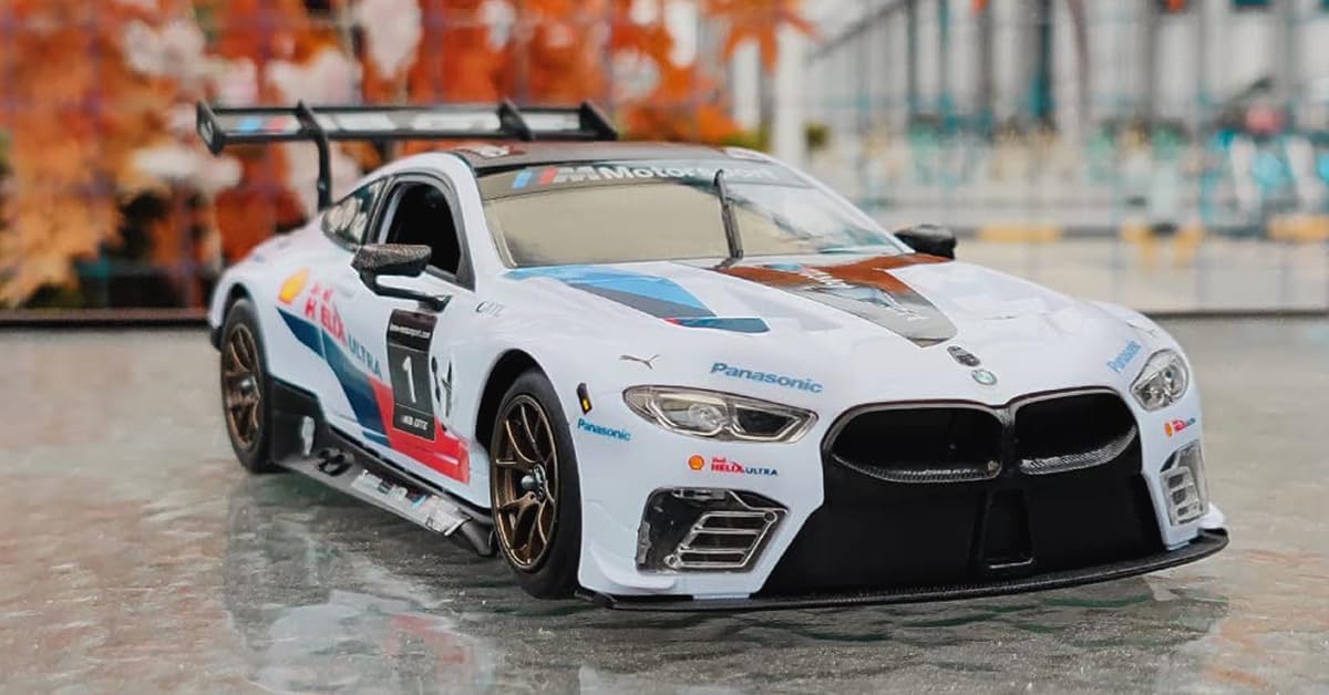 RASTAR 97200 1/18 BMW M8 GTE RC CAR BUILDING KITS (66 PCS & 8 PTS)