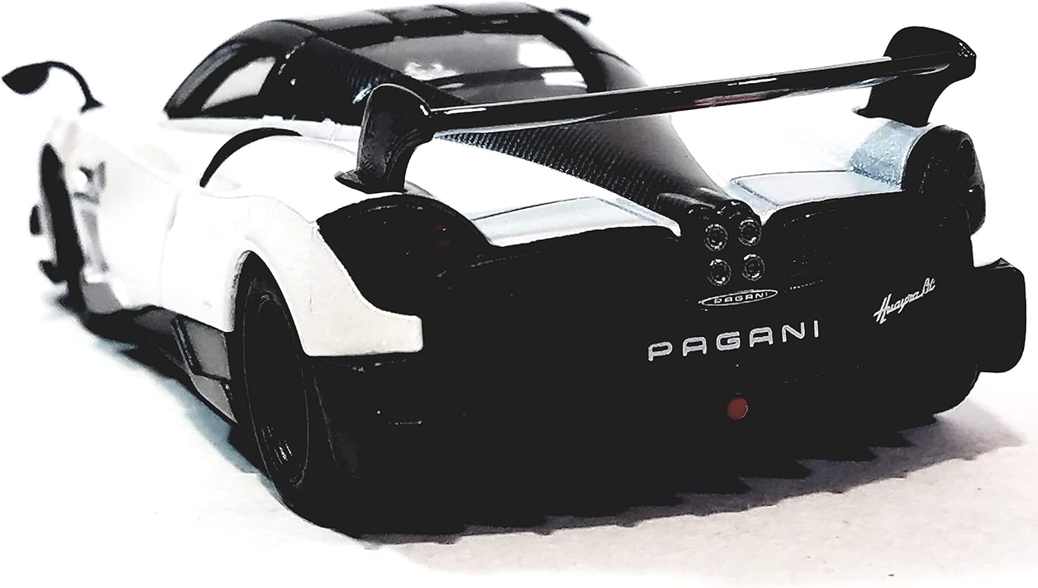 KINSMART PAGANI HUAYRA 1:38 NO KT5400D (WHITE)
