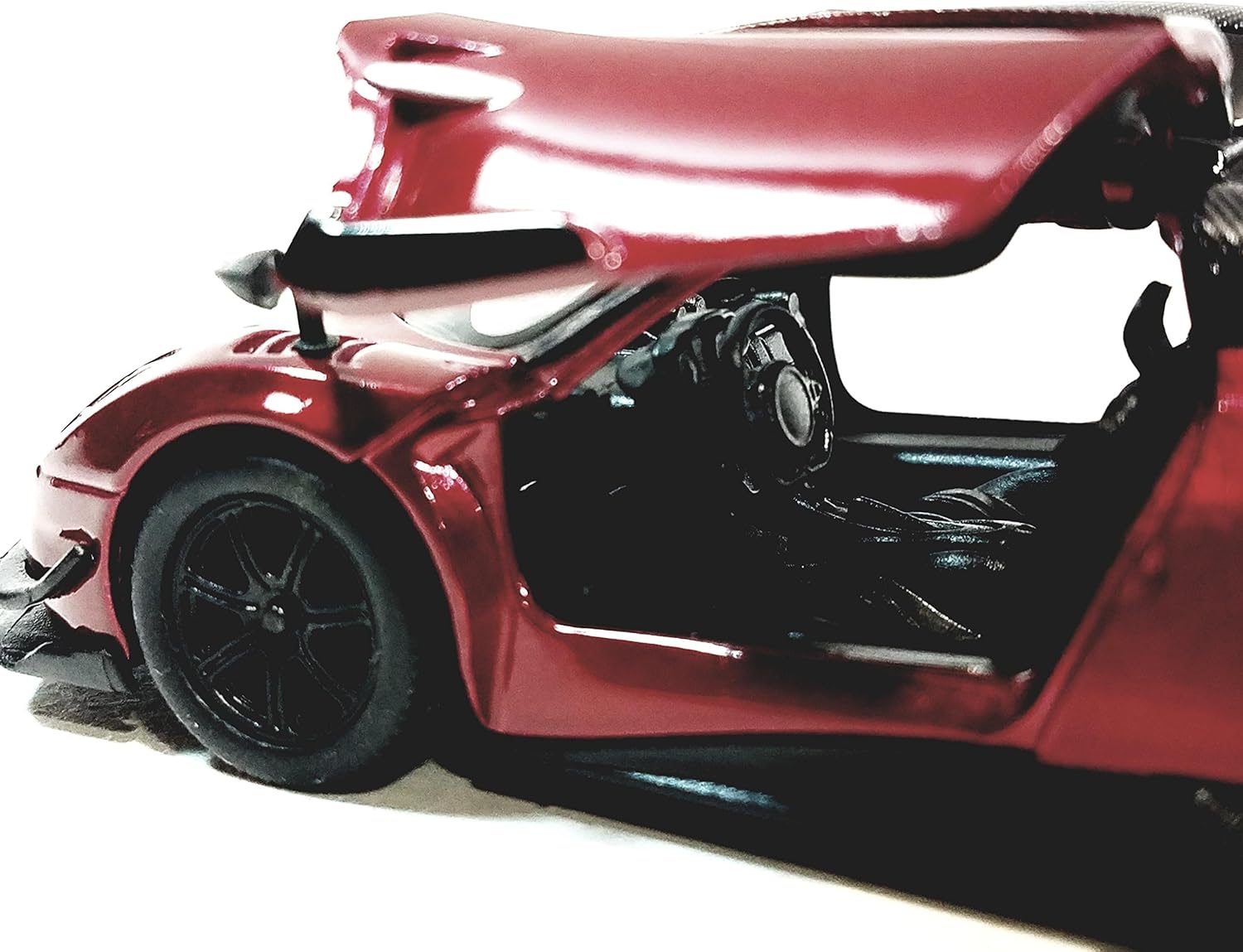 KINSMART PAGANI HUAYRA 1:38 NO KT5400D (RED)
