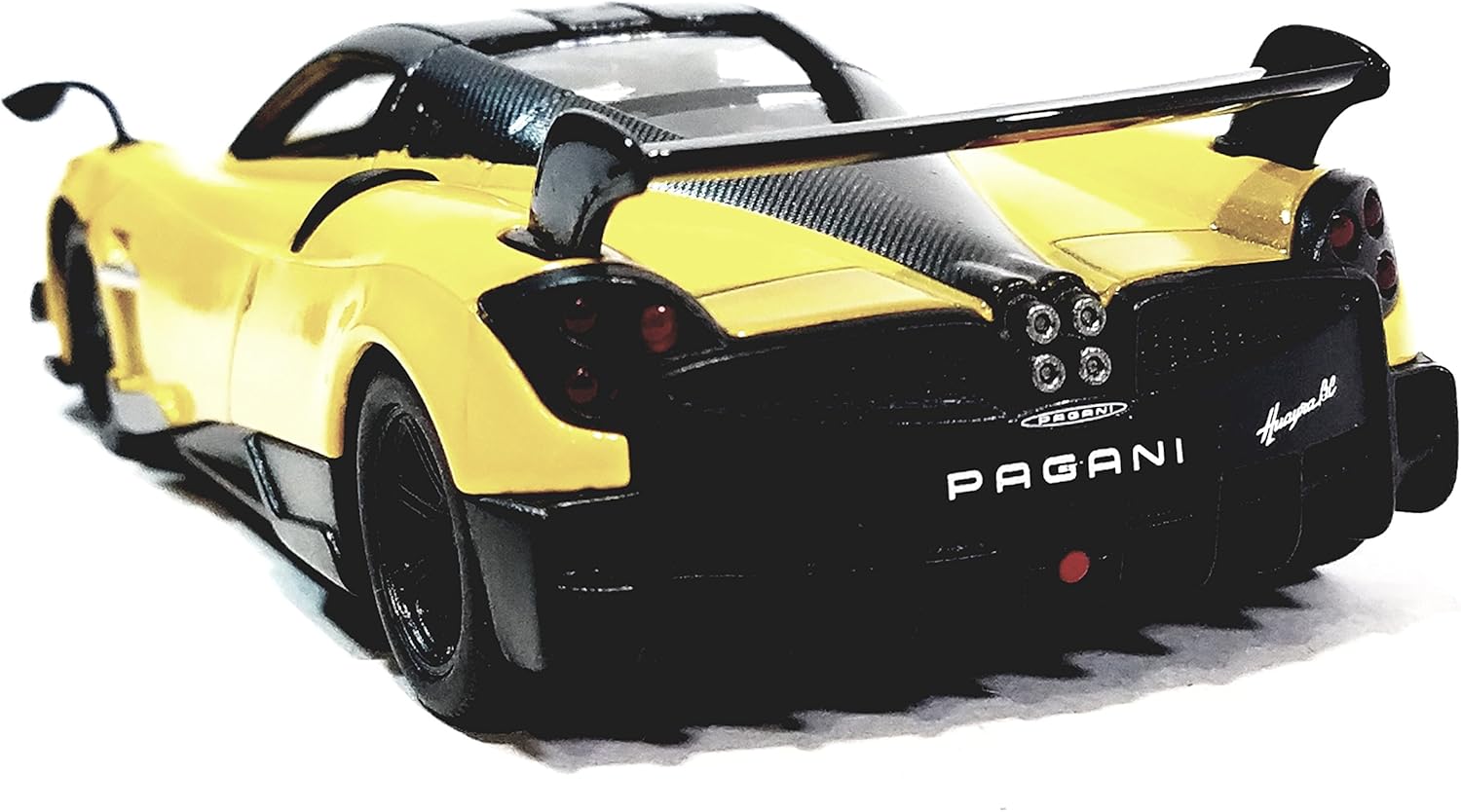KINSMART PAGANI HUAYRA 1:38 NO KT5400D (YELLOW)