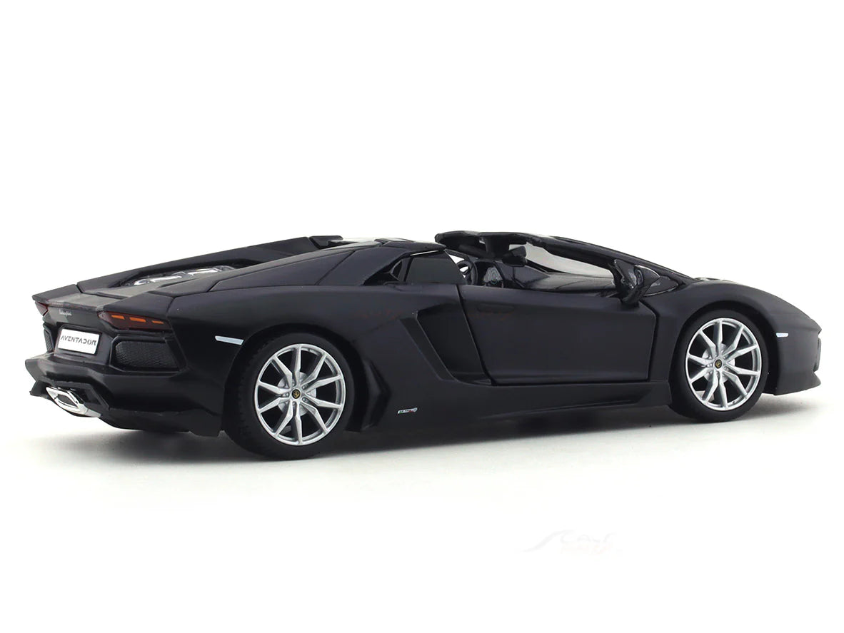 LAMBORGHINI AVENTADOR LP700-4 ROADSTER 1:24 MAISTO DIECAST ALLOY SCALE MODEL CAR 51504