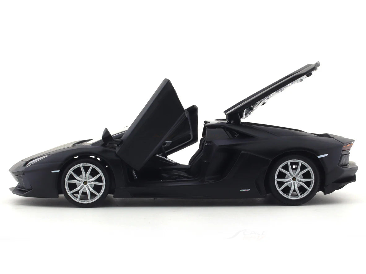 LAMBORGHINI AVENTADOR LP700-4 ROADSTER 1:24 MAISTO DIECAST ALLOY SCALE MODEL CAR 51504