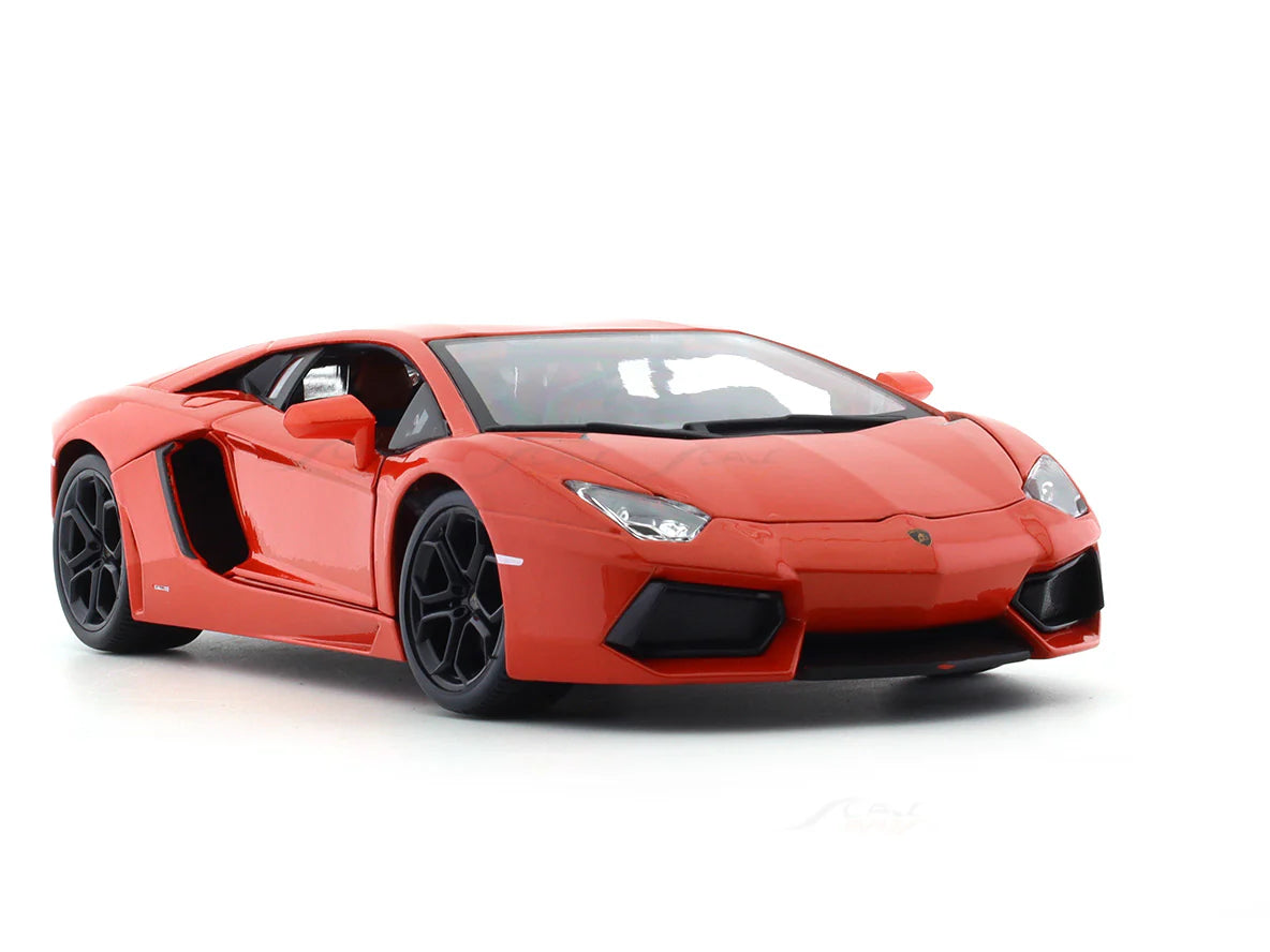 BBURAGO LAMBORGHINI AVENTADOR LP700-4 1:18  DIECAST SCALE MODEL 18-91033X