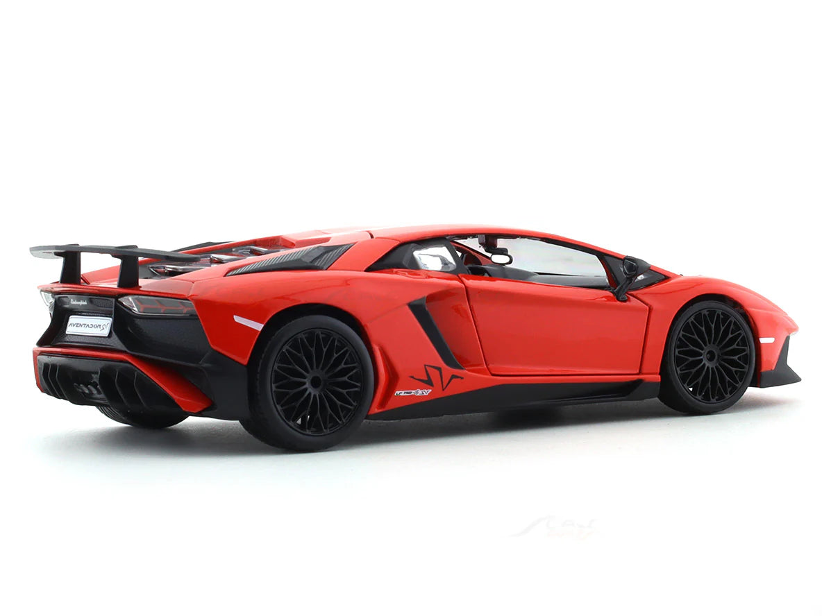 BBURAGO LAMBORGHINI AVENTADOR SV COUPE RED 1:24 SCALE DIECAST MODEL 18-91079