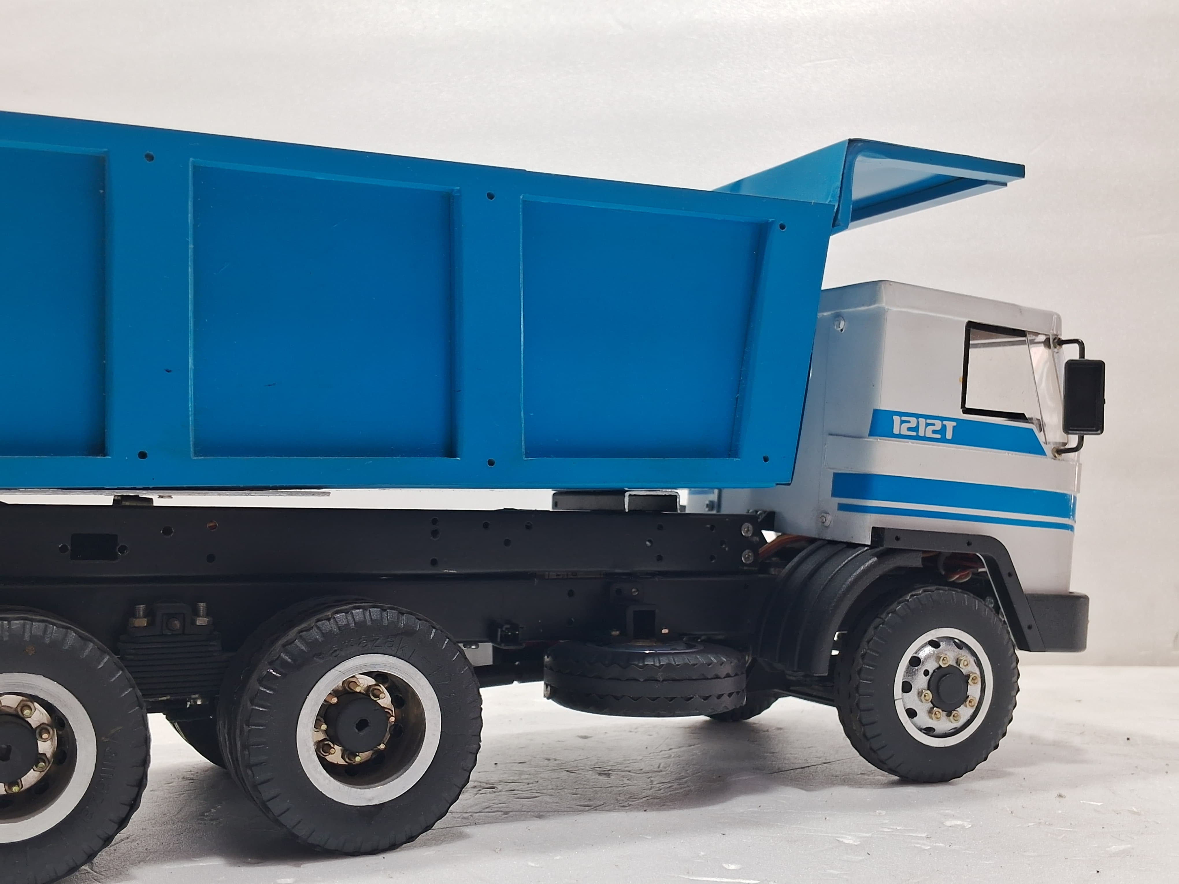 MAK TRUCK TIPPER