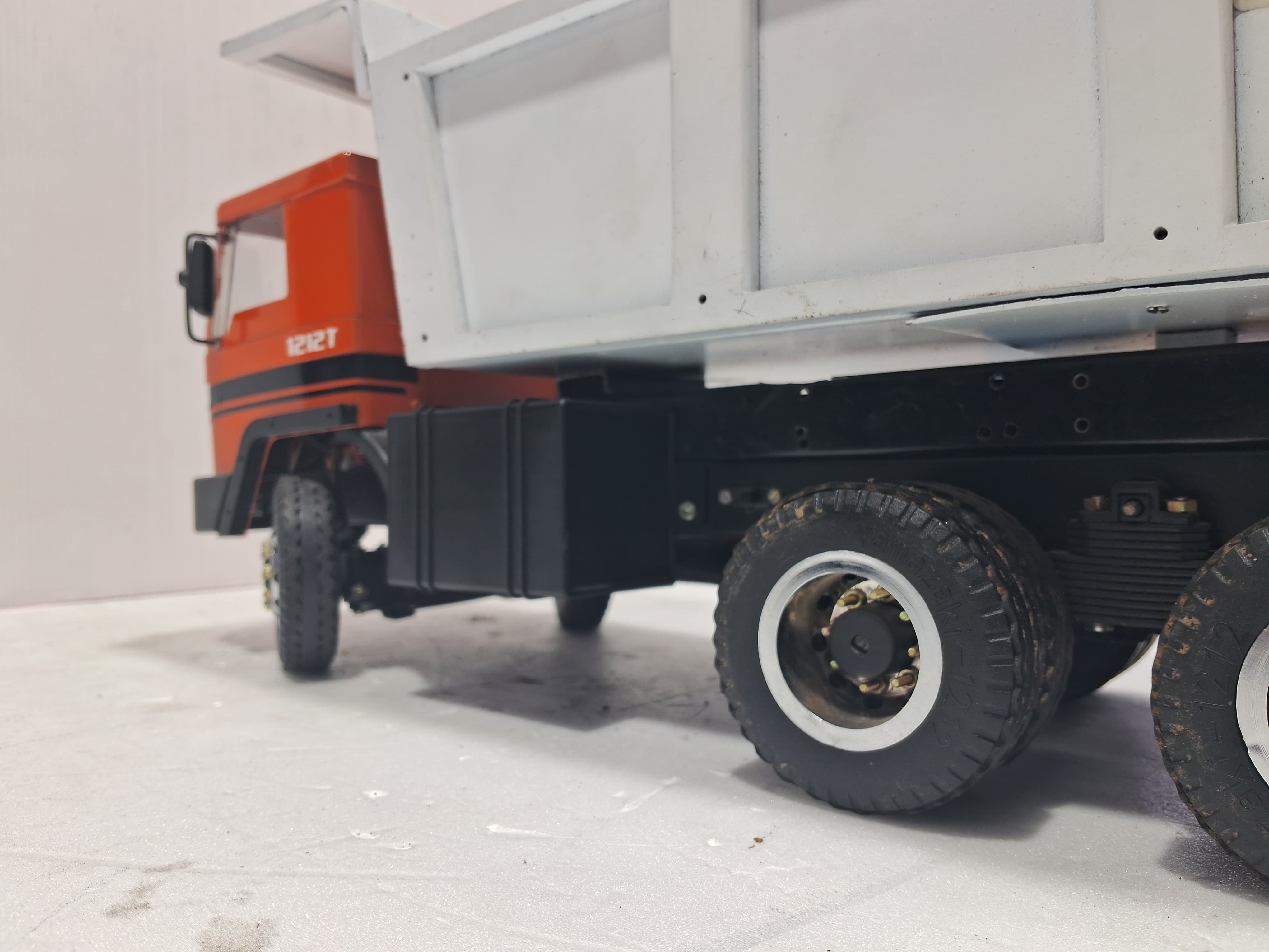 MAK TRUCK TIPPER