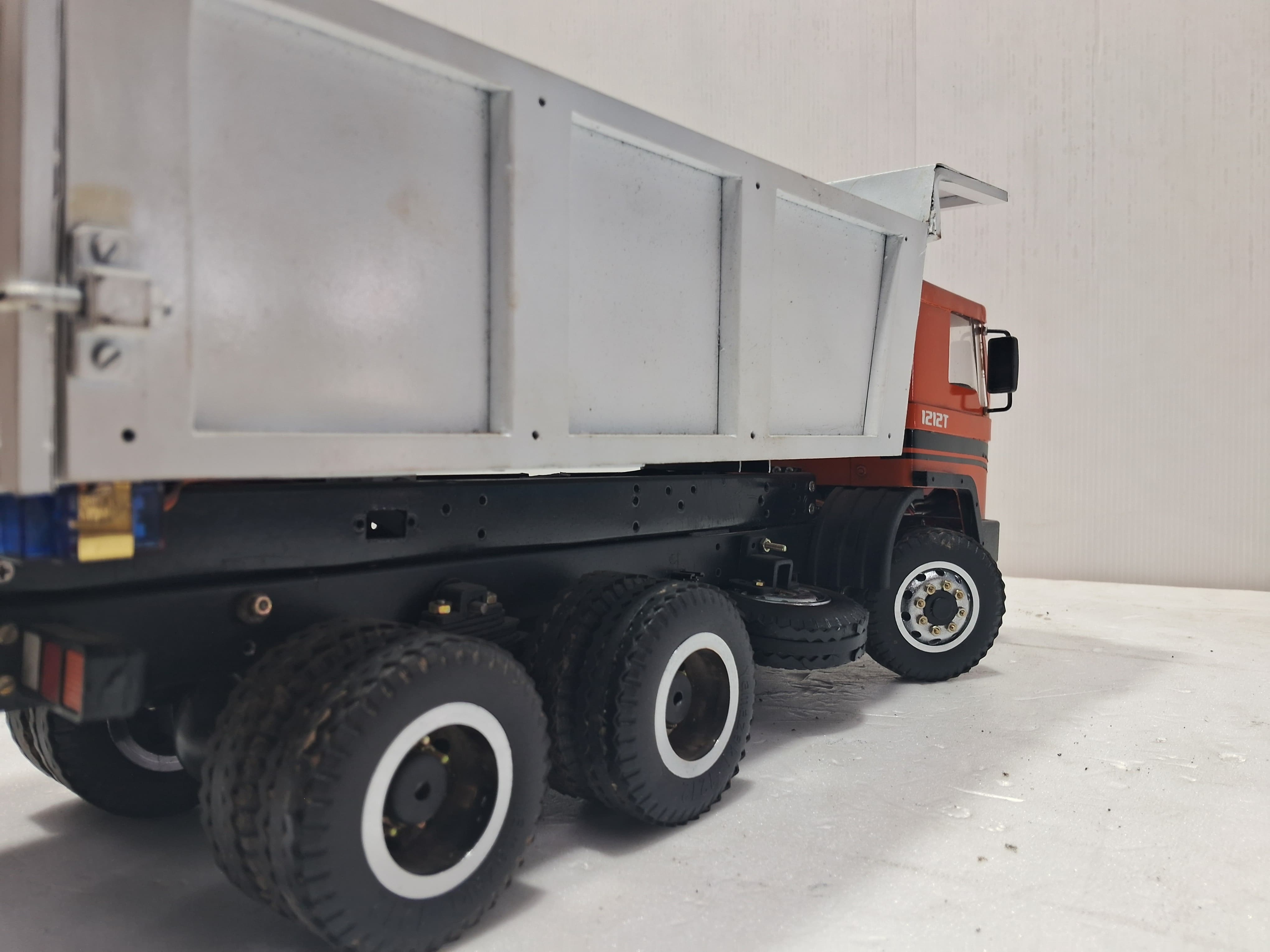 MAK TRUCK TIPPER