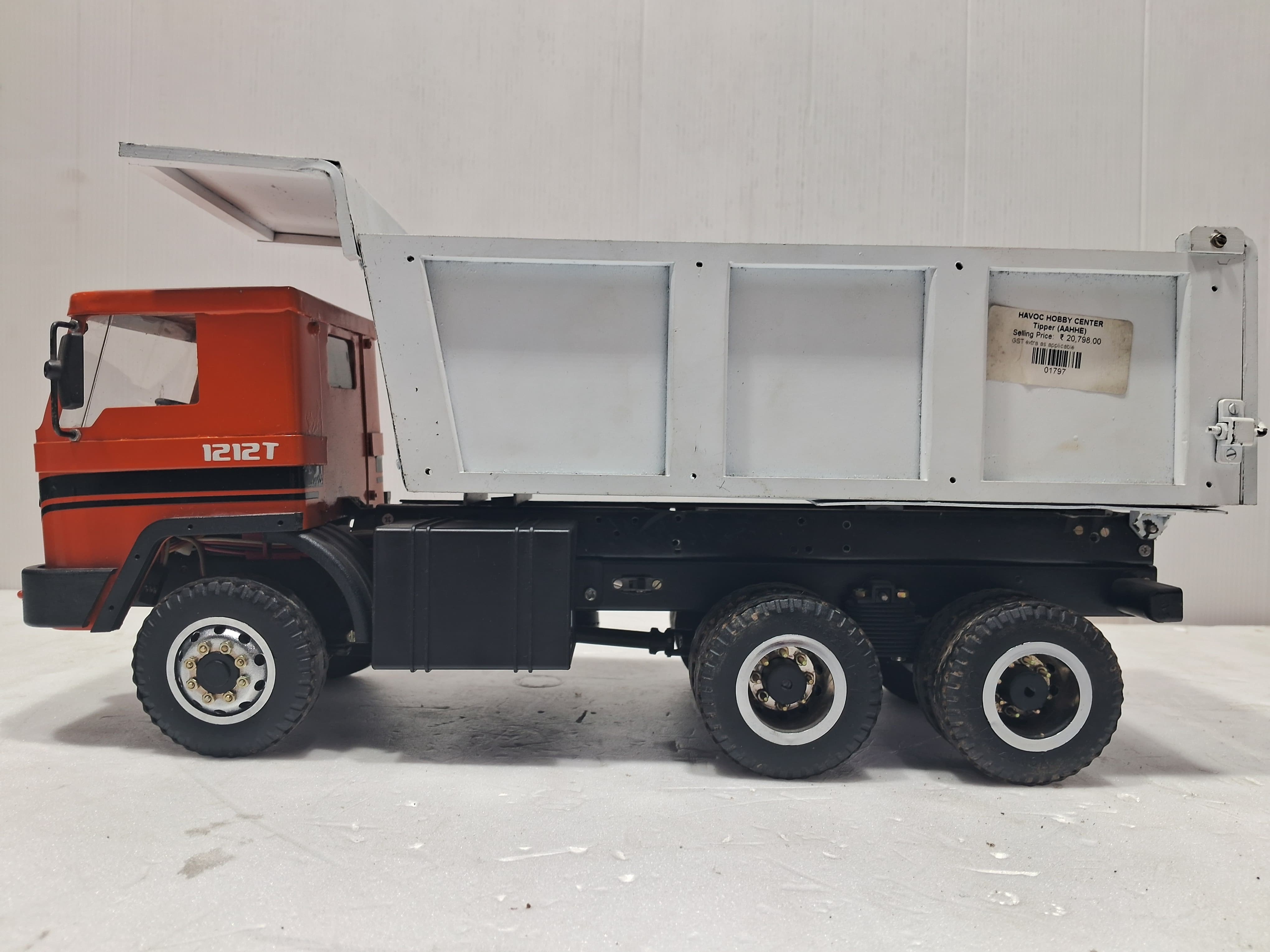 MAK TRUCK TIPPER