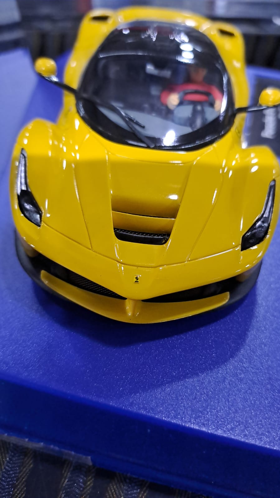 PORSCHE 918 SPYDER SLOT CAR