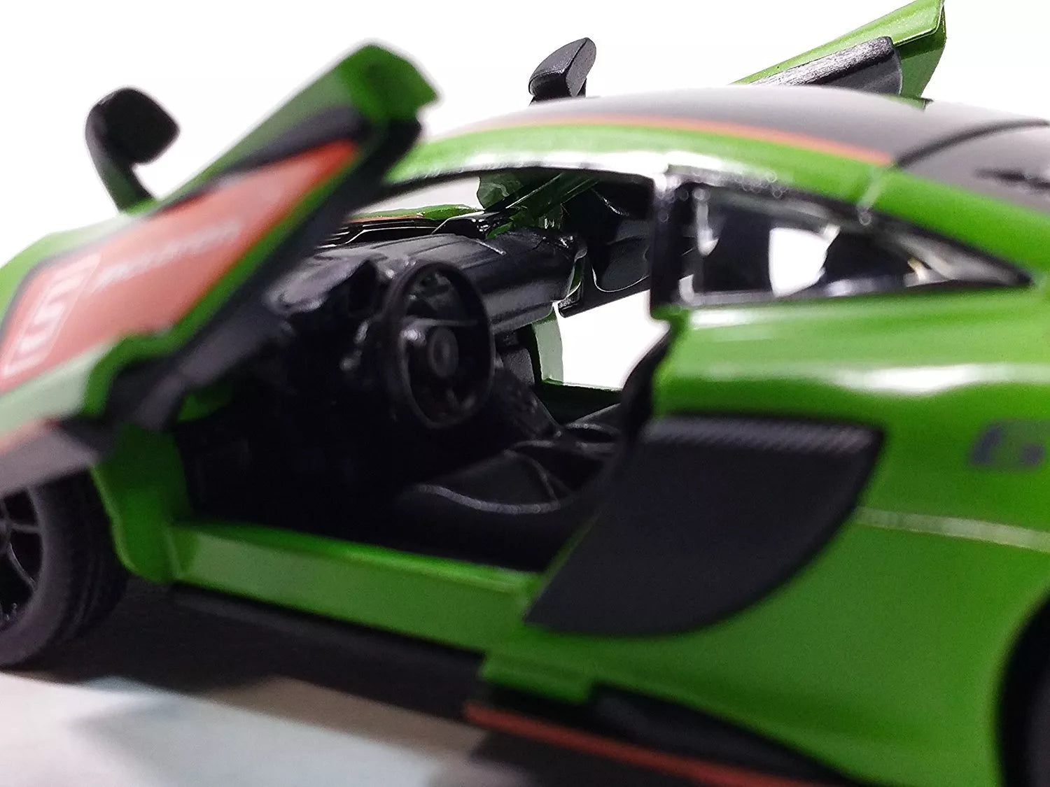 KINSMART MCLAREN 675 LT 1:36 NO:KT5392DF (GREEN)