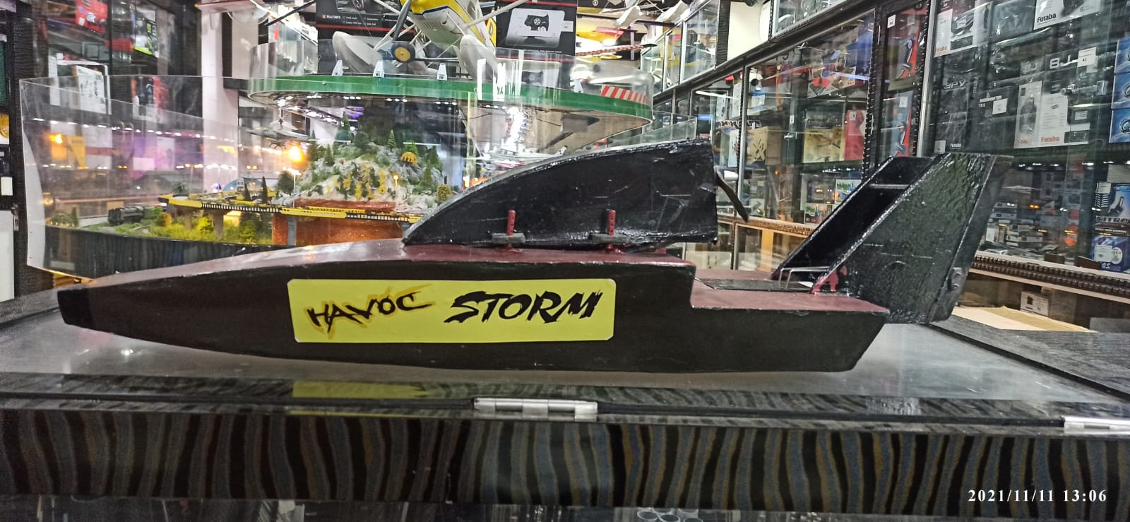 HAVOC STORM RC BOAT BE08 RED AND GREEN (QUALITY PRE OWNED)