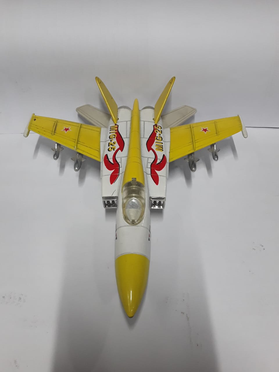 Diecast Airplane Mig-25-Quality Pre Owned