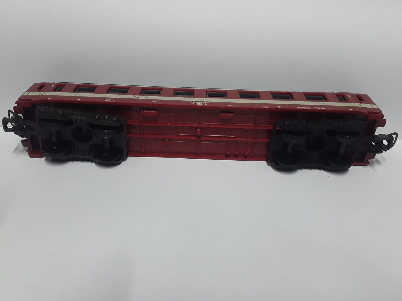 Ho Scale Lima Passenger Car - Quality Pre Owned