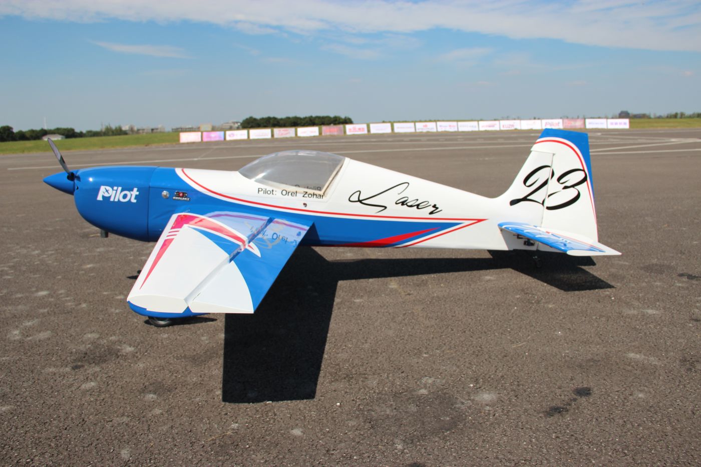 Pilot Rc Laser 88" Model Plane No.02