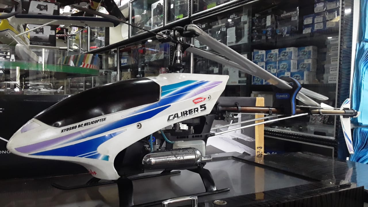 KYOSHO CALIBER 5 RC HELLICOPTER-QUALITY PRE OWNED