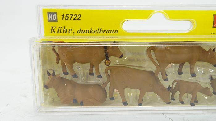 NOCH 15722 COW DARK BROWN FIGURE HO SCALE