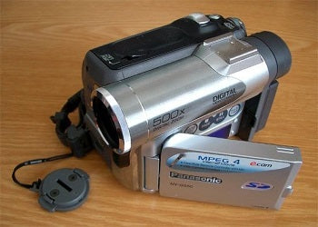 PANASONIC DIGITAL CAMERA( QUALITY PREOWNED)