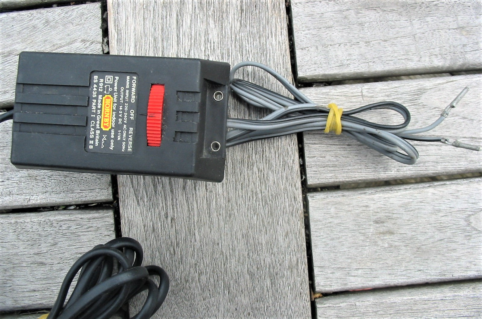 Hornby R912 Forward & Reverse Controller - Quality Pre Owned