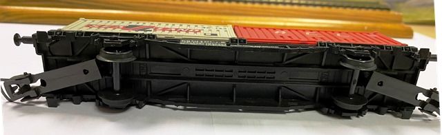 Ho Scale Container Wagon With Atlantic Containers Line And Sea Land Containers -Quality Pre Owned
