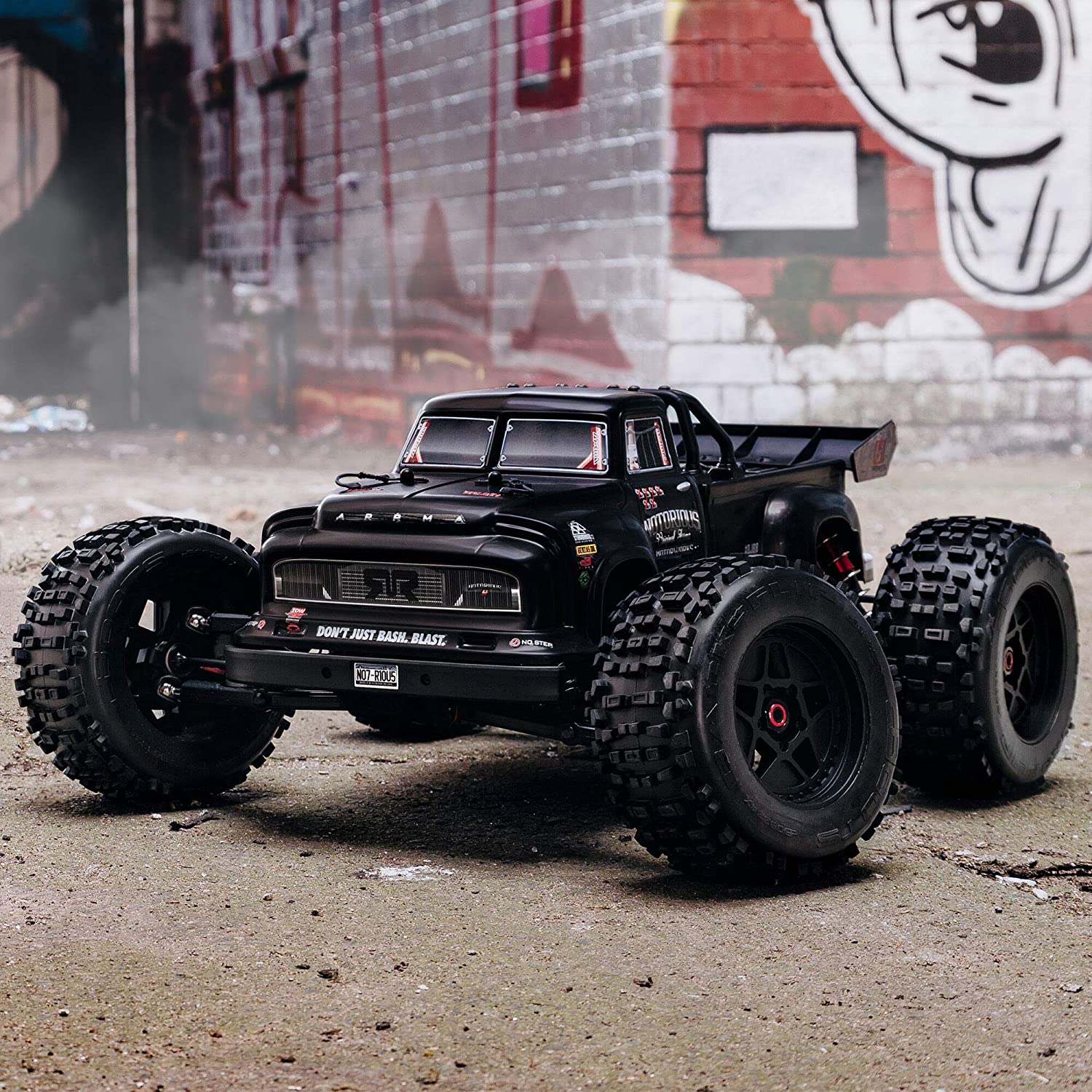 Arrma Ara8611V5T1 Notorious 6S 4Wd 1/8 Stunt Rc Truck Black