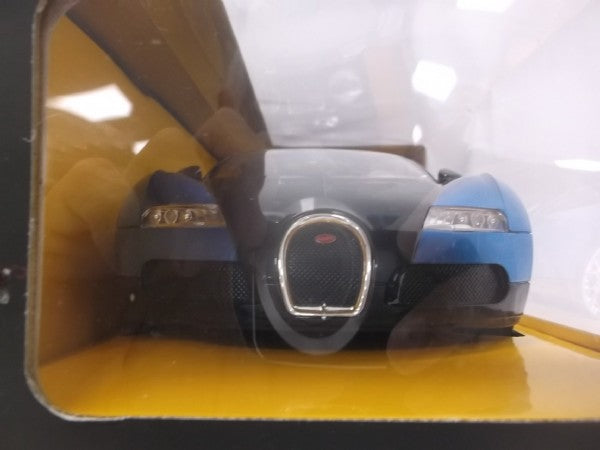 BUGGATI 1:24 SCALE DSC01207