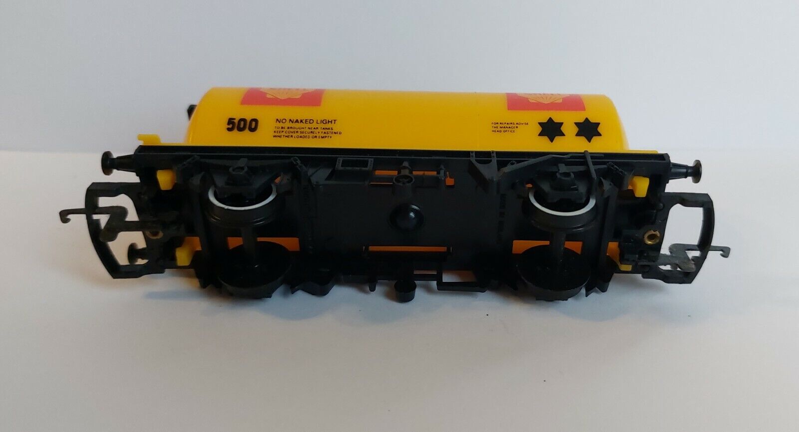 Hornby Railways Oo Gauge Shell Tank Wagon. R132 -Quality Pre Owned