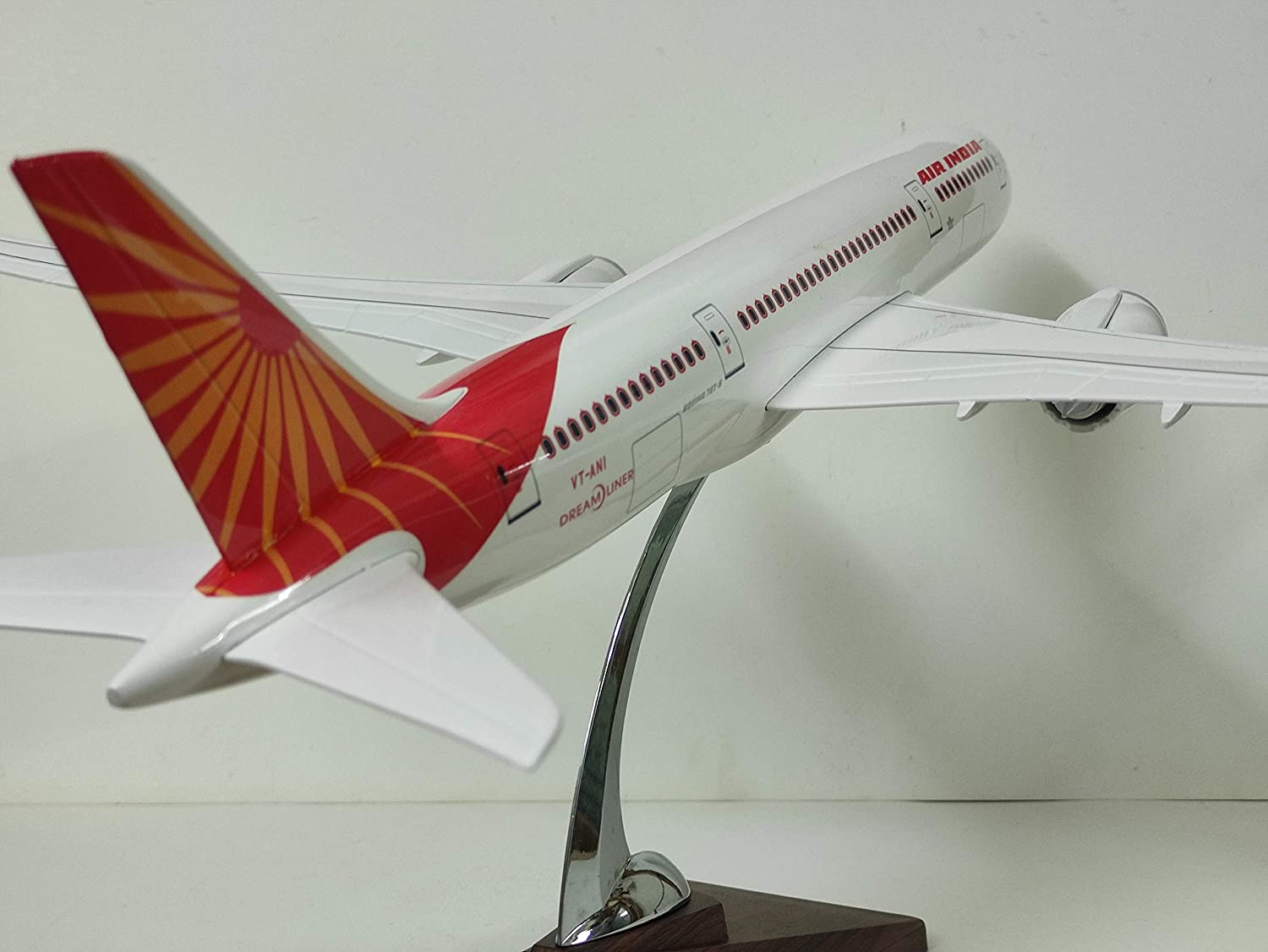 Airplane Diecast Air India B787 47Cm