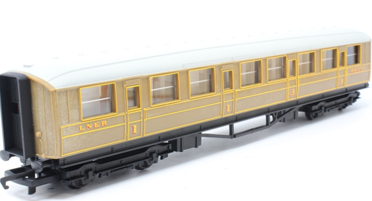 Hornby R4332 Lner Teak Composite Coach For Royal Scot Train Coach No 22357 - Quality Pre Owned