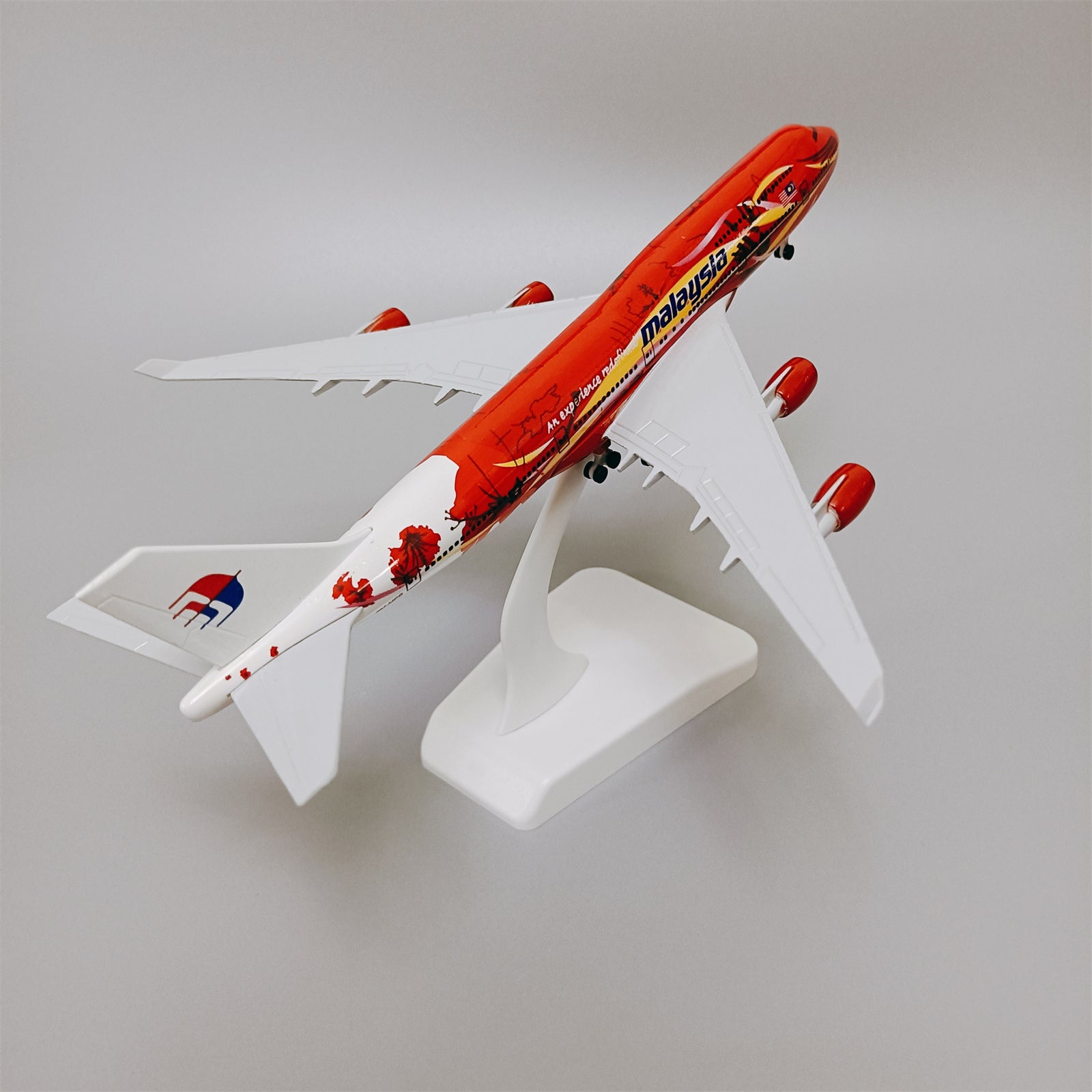 Airplane Diecast Metal Malaysia B747 20Cm