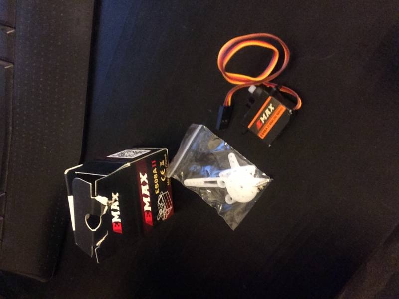 SERVO EMAX 8.5GM