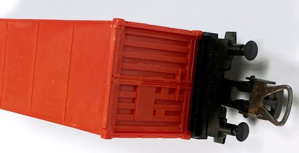 Ho Scale Container Wagon With Atlantic Containers Line And Sea Land Containers -Quality Pre Owned