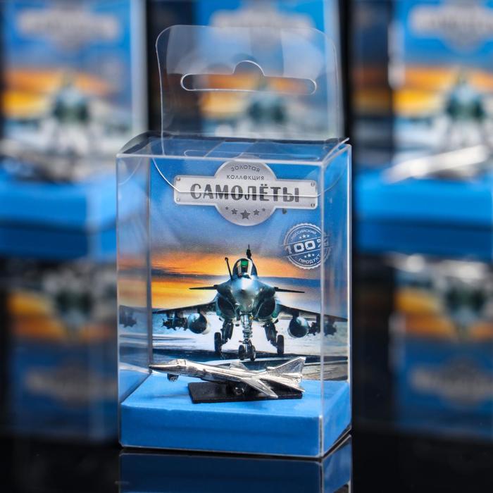 Diecast Figurine - Collection of Airplanes - Yak-130 Fighter