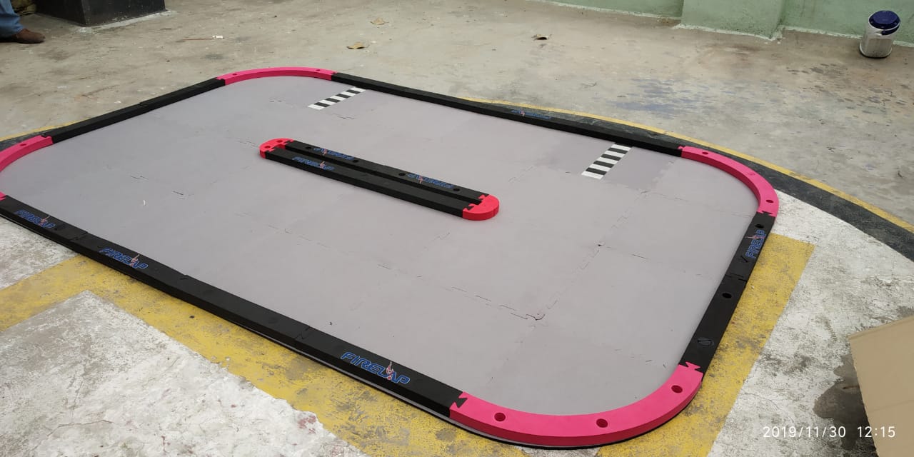 RC CAR TRACK -60SQ.FT-(10X06 FT)-QUALITY PREOWNED