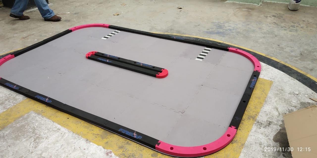 RC CAR TRACK -60SQ.FT-(10X06 FT)-QUALITY PREOWNED