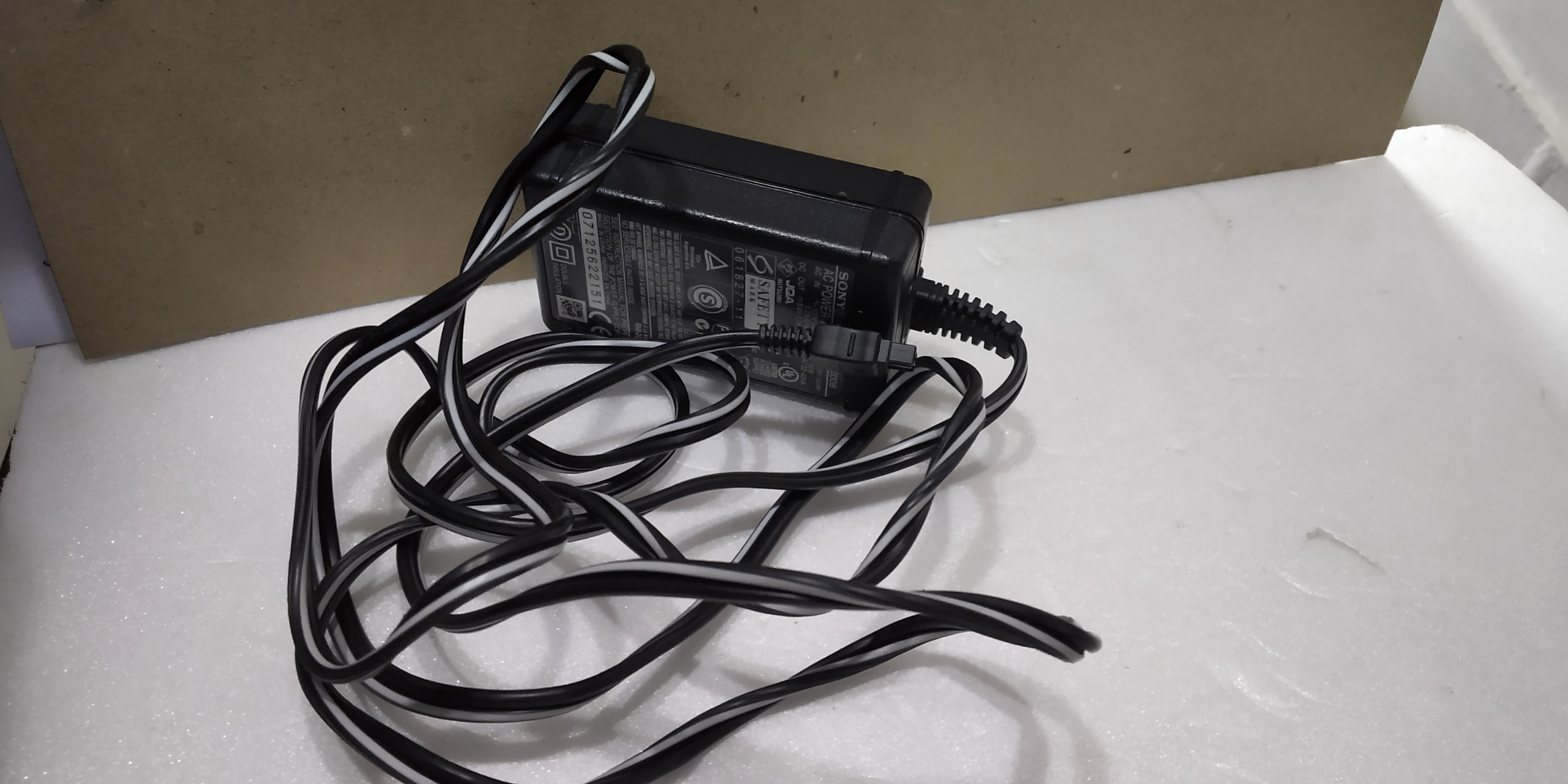 SONY 60 GB CAMERA-QUALITY PRE OWNED