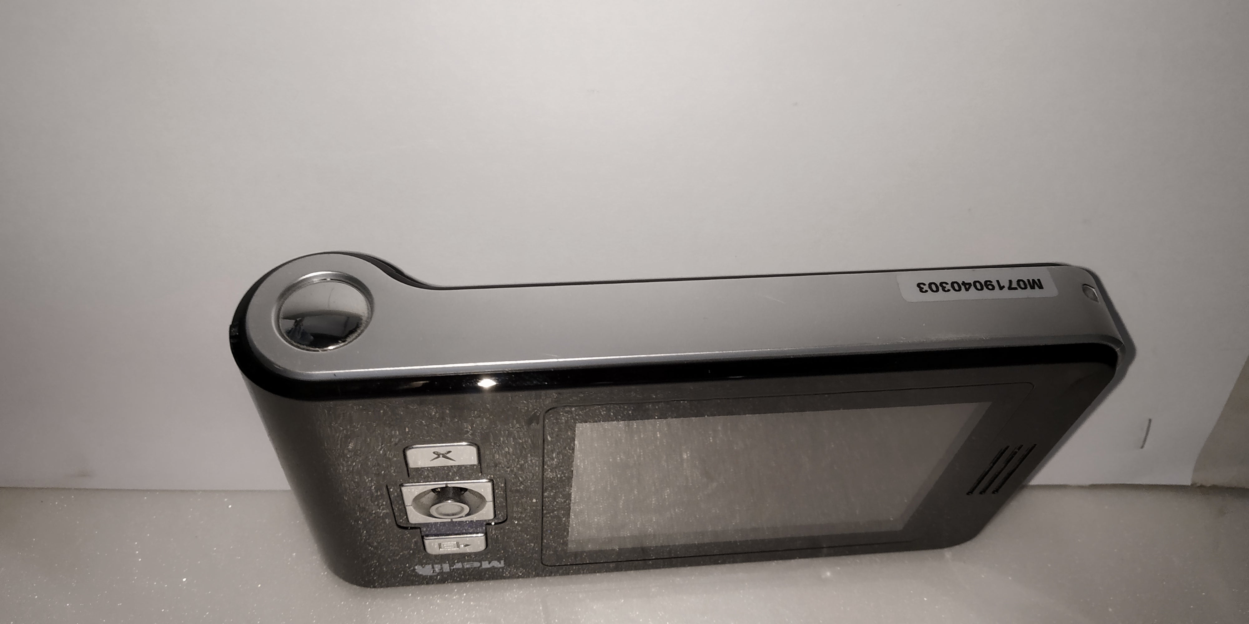 HD DVR PORTABLE DVR WITH 1.5 TFT LCD SCREEN(QUALITY PRE OWNED)