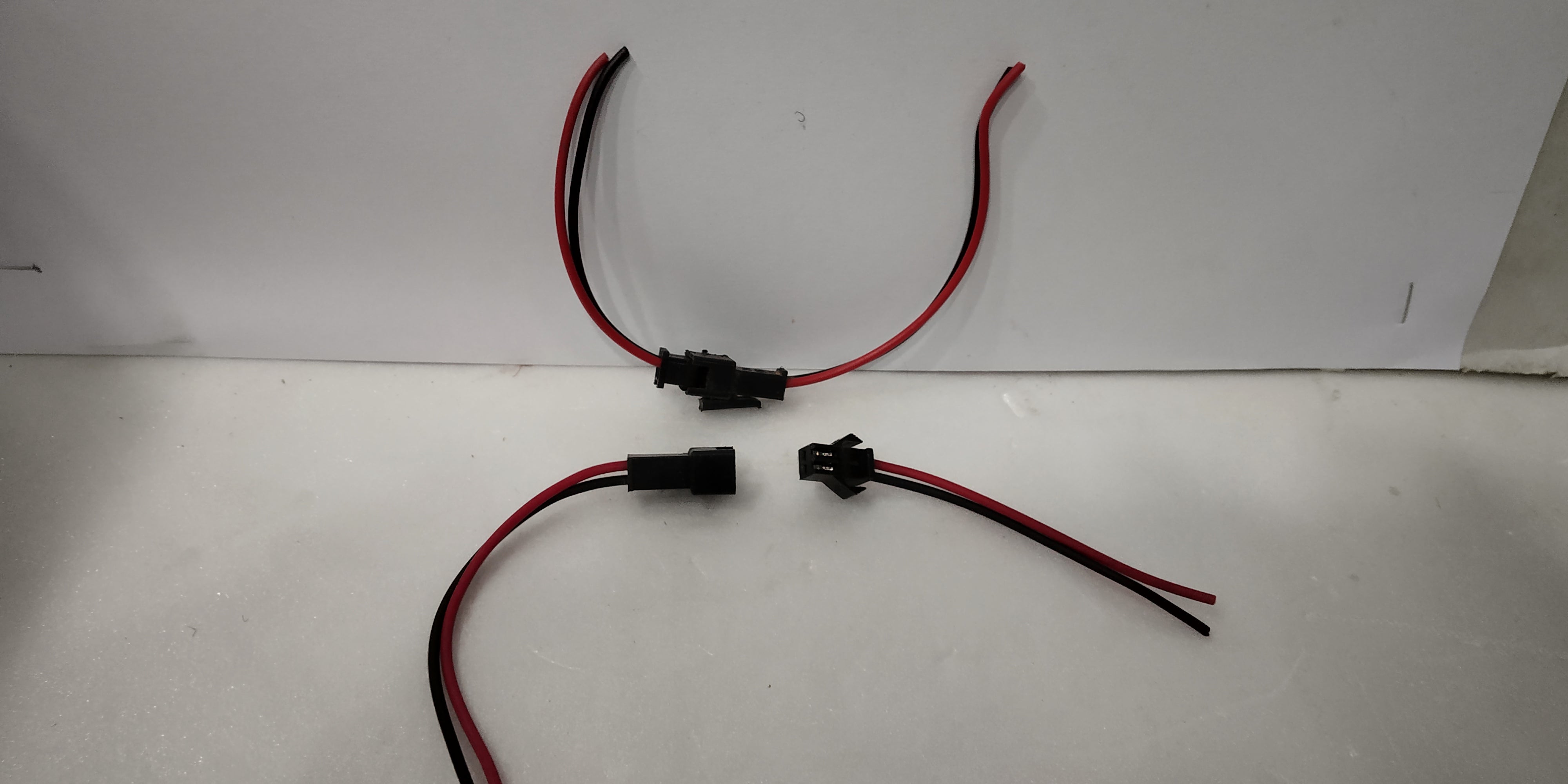 BATTERY CONNECTOR