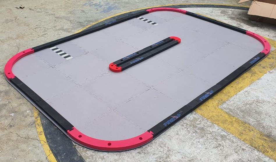 RC CAR TRACK -60SQ.FT-(10X06 FT)-QUALITY PREOWNED