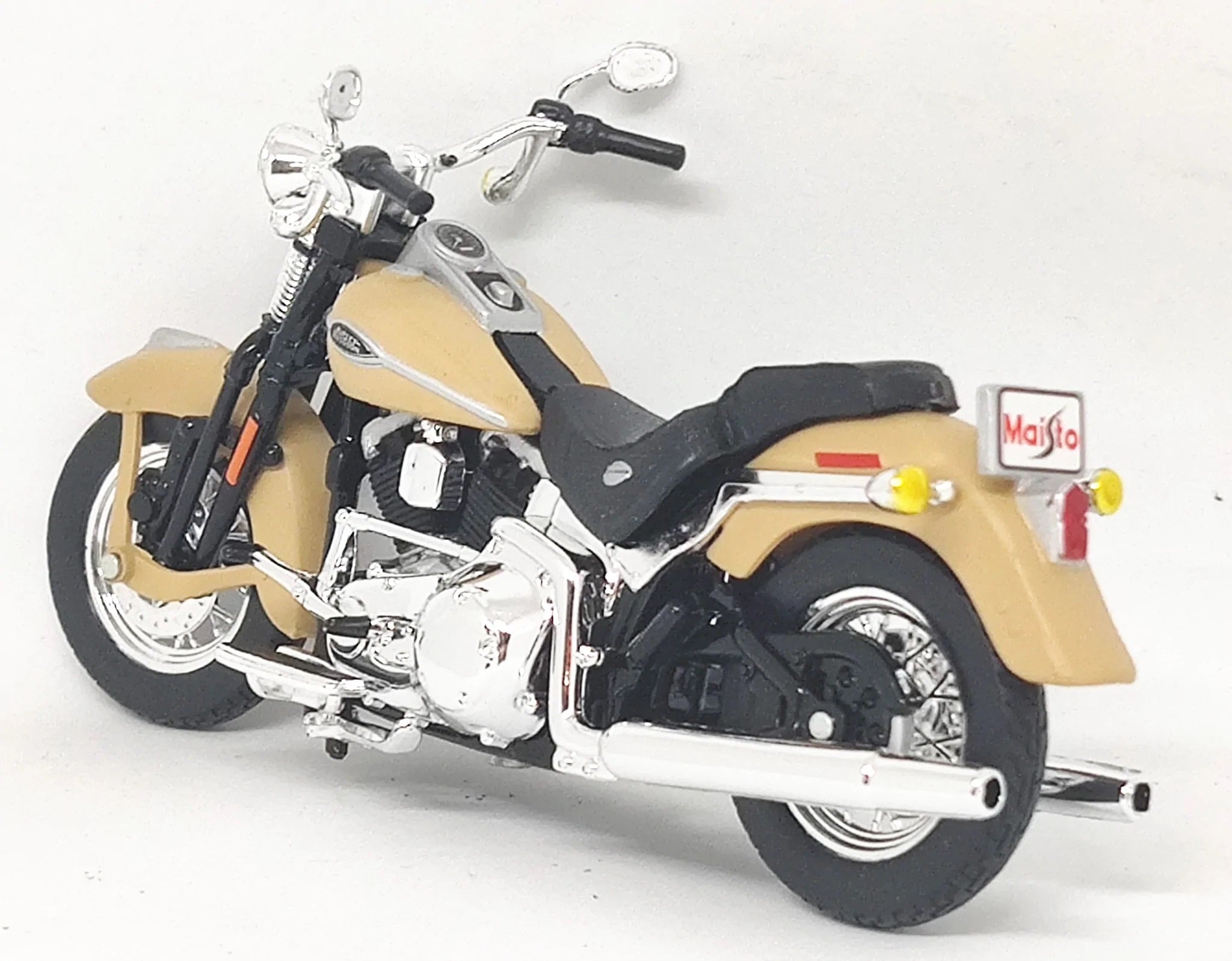 Maisto Harley Davidson 2005 FLSTCI Softail springer classic Diecast 1/18